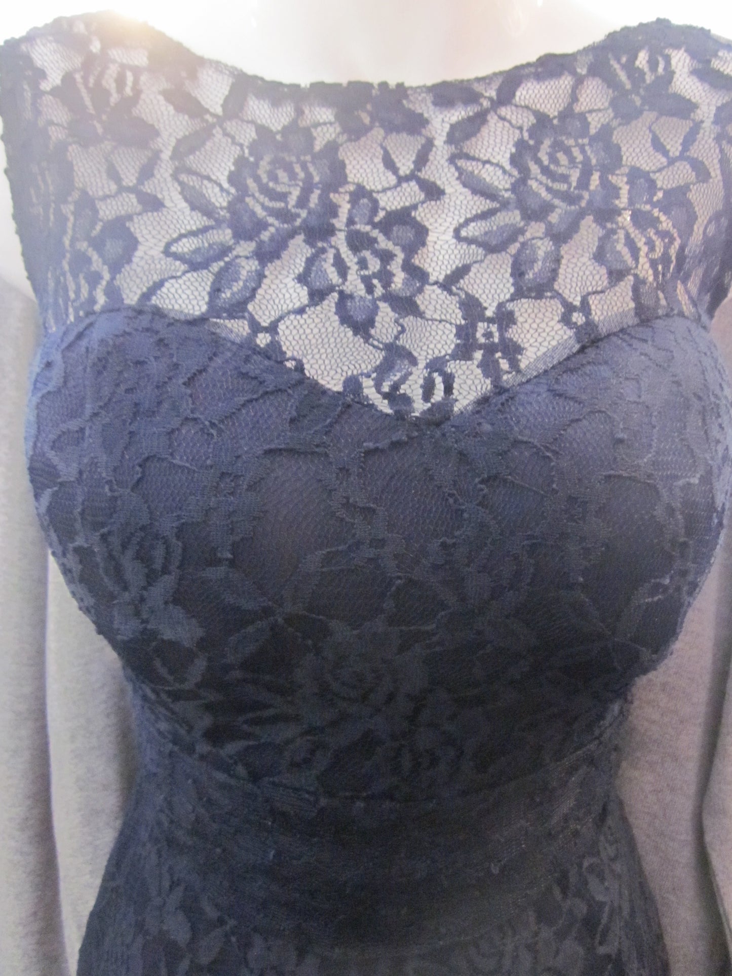 Short Lace Sweetheart & Open Back Dress Size 8 Style B770 - MISS LESTER'S