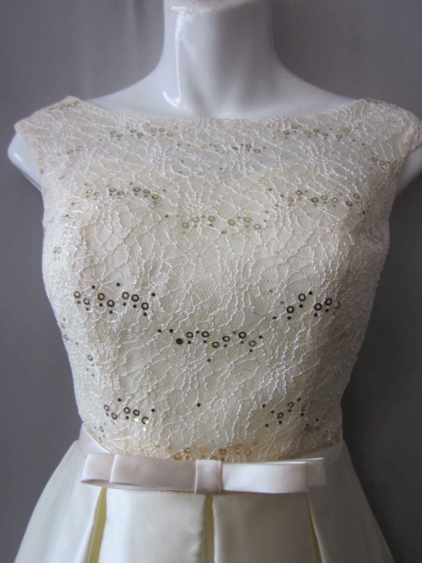 Short Prom/Grad Dress Size 2XL Style 4224 - MISS LESTER'S