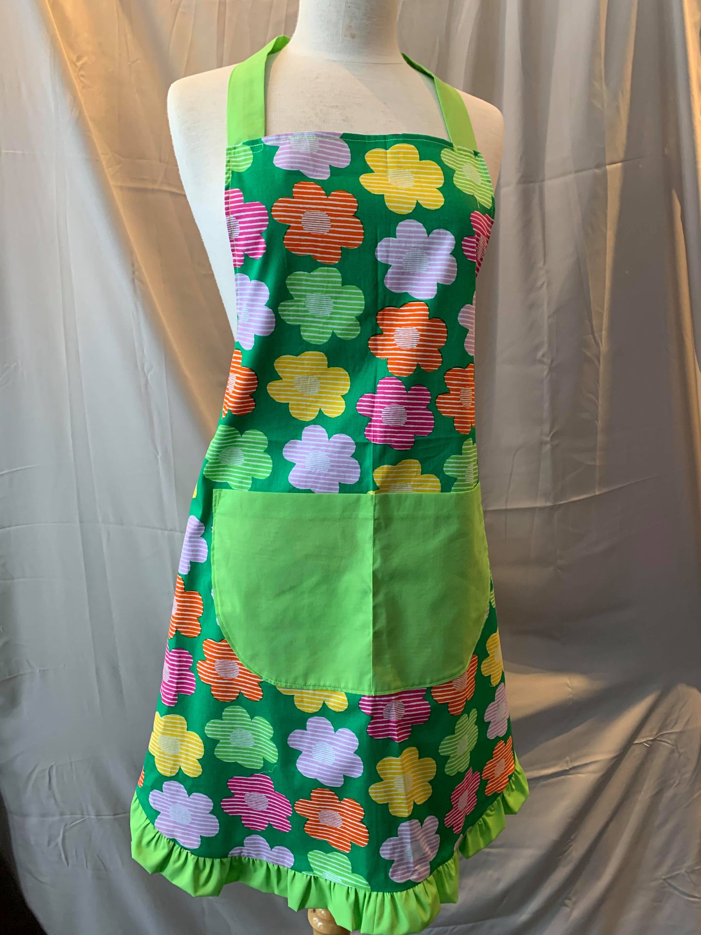 Green Floral Apron With Green Ruffles O/S Style AP09 - MISS LESTER'S