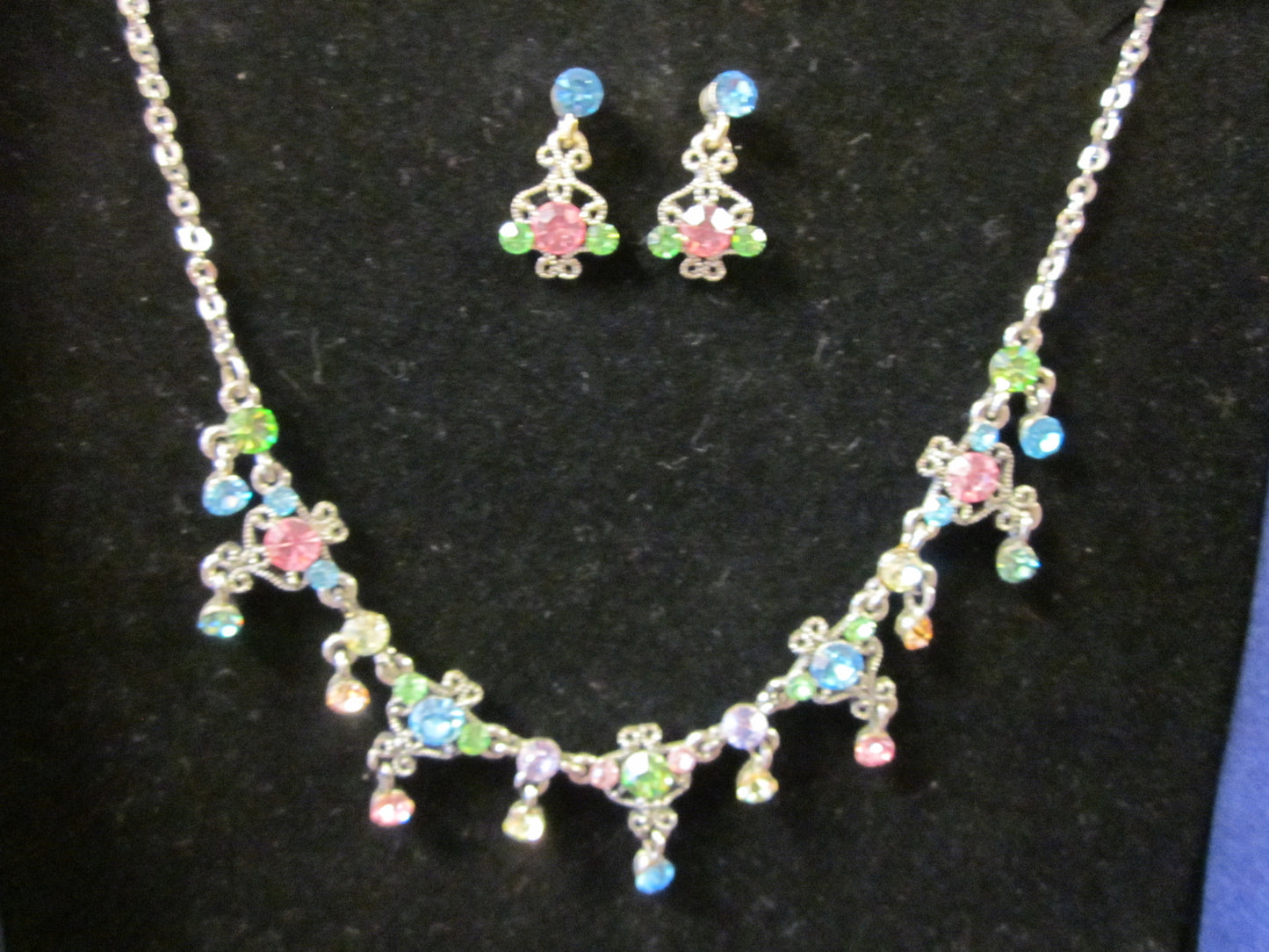 BRIDAL CLASSICS JEWELLERY SET STYLE MJ-392 - MISS LESTER'S