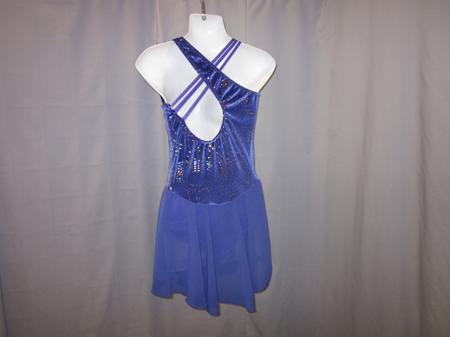 Quad Club QC0920 Adult Medium Purple Teardrop Skate Dress