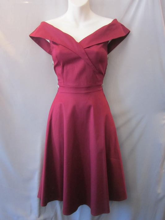 Short Formal Dress Size Medium Style Z9732 - MISS LESTER'S 