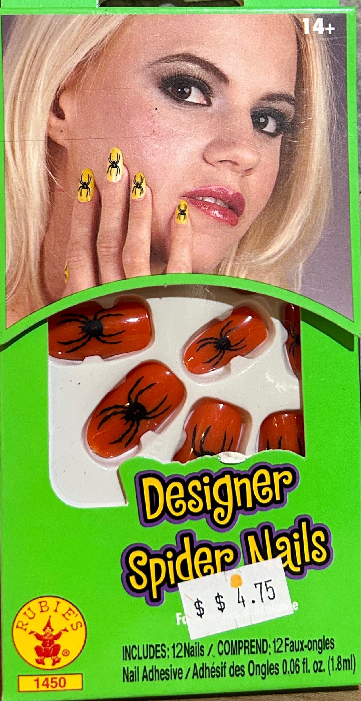 Spooky Designer Finger Nails