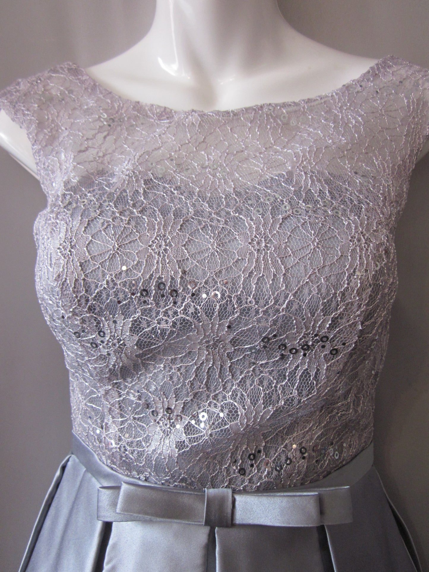 Short Prom/Grad Dress Size M Style 4225 - MISS LESTER'S 