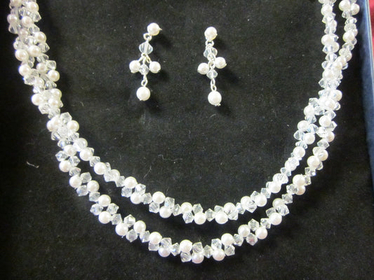 BRIDAL CLASSICS JEWELLERY SET STYLE JE-04 - MISS LESTER'S 